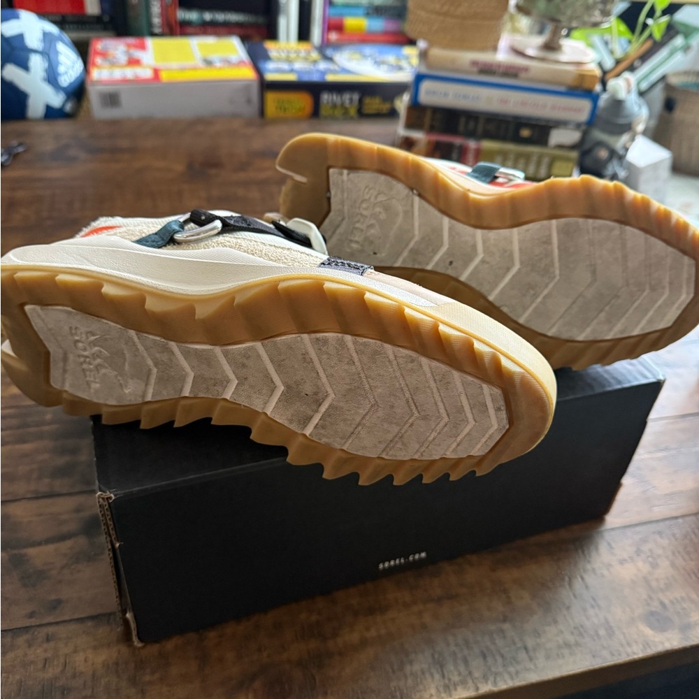 Sz 7.5 Women’s Sorel ONA 718 EQ Low Shoe - Chalk, Ceramic - Picture 3 of 4